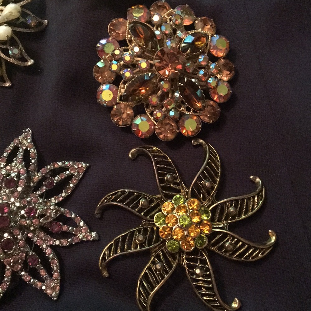 Vintage Brooch 6 Piece Bundle - Picture 5 of 5
